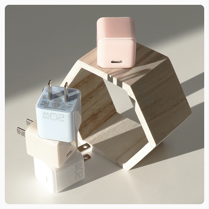 LOOF PD対応 20W ACアダプター Type C USB C USBC 出力 アダプター スマホ 充電器 コンパクト ケーブルセット ケーブル付き スマホ スマートフォン iPhone アンドロイド モバイル AC充電器 USB 電源アダプタ グローバル 海外 かわいい シアー パステル 軽量 Type-Cケーブル