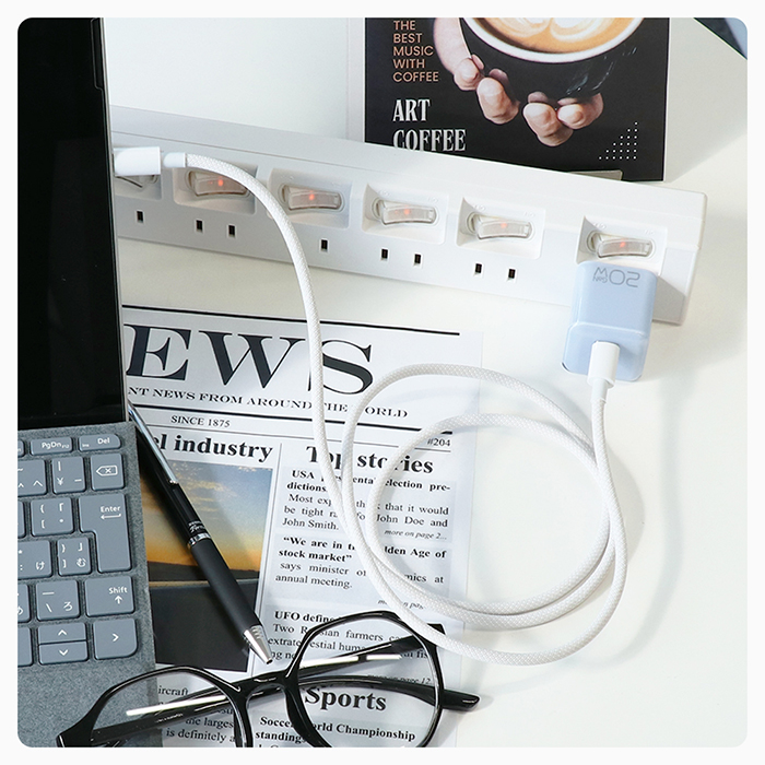 LOOF PD対応 20W ACアダプター Type C USB C USBC 出力 アダプター スマホ 充電器 コンパクト ケーブルセット ケーブル付き スマホ スマートフォン iPhone アンドロイド モバイル AC充電器 USB 電源アダプタ グローバル 海外 かわいい シアー パステル 軽量 Type-Cケーブル