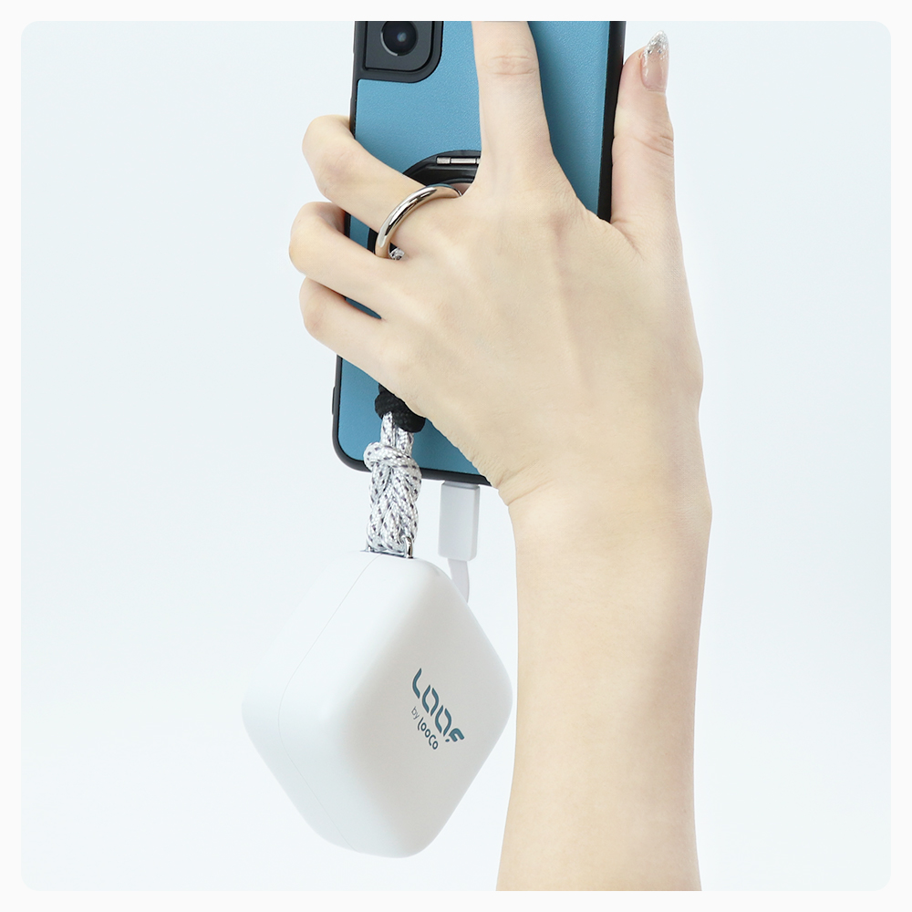 LOOF モバイルバッテリー 巻き取り式 リール 伸縮ケーブル 70cm 10000ｍAh 大容量 40W PD対応 急速充電 ケーブル内蔵 充電 スマホ充電器 モバイルバッテリー Type-C タイプC Android iPhone 2台同時充電 ストラップ 持ち運び カラビナ 小型 マグネット