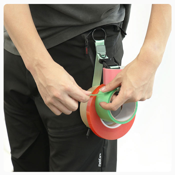 LOOF ジャケットホルダー 上着ホルダー スーツケース 手ぶら バッグ ストラップ 荷物 ひとまとめ マフラー ストール お土産 タオル ラゲッジフック キャリーケース 旅行 おでかけ 持ち歩き ランドセル コート 落ちない カラビナ 便利グッズ シンプル 兼用